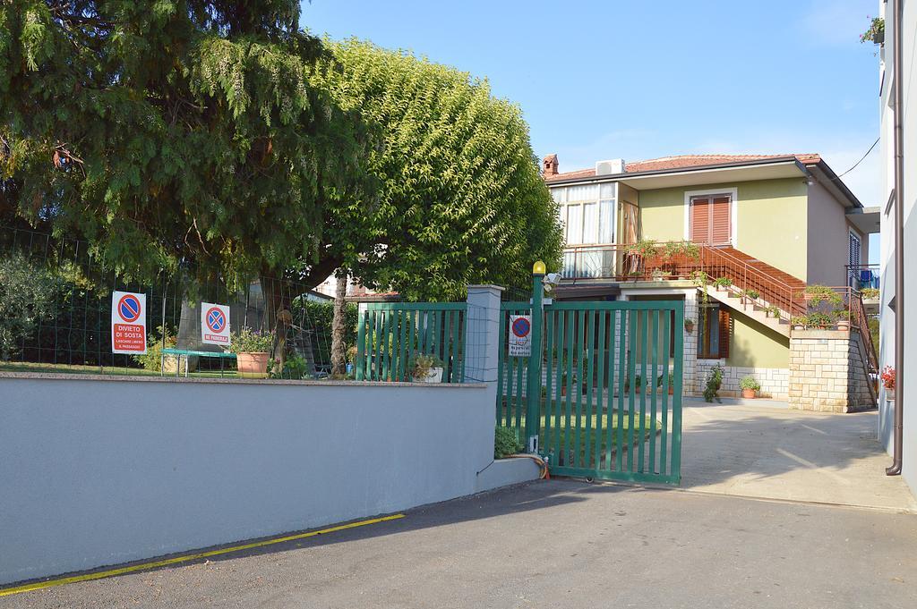 Giardino Appartement Umag Buitenkant foto